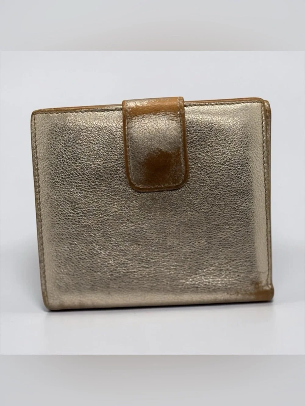 Authentic Gucci Metallic Britt Wallet - Picture 2 of 15